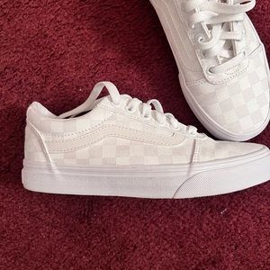 Womens Checkered White Vans